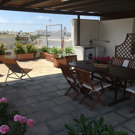 Dimora La Torre بيت للعطل *